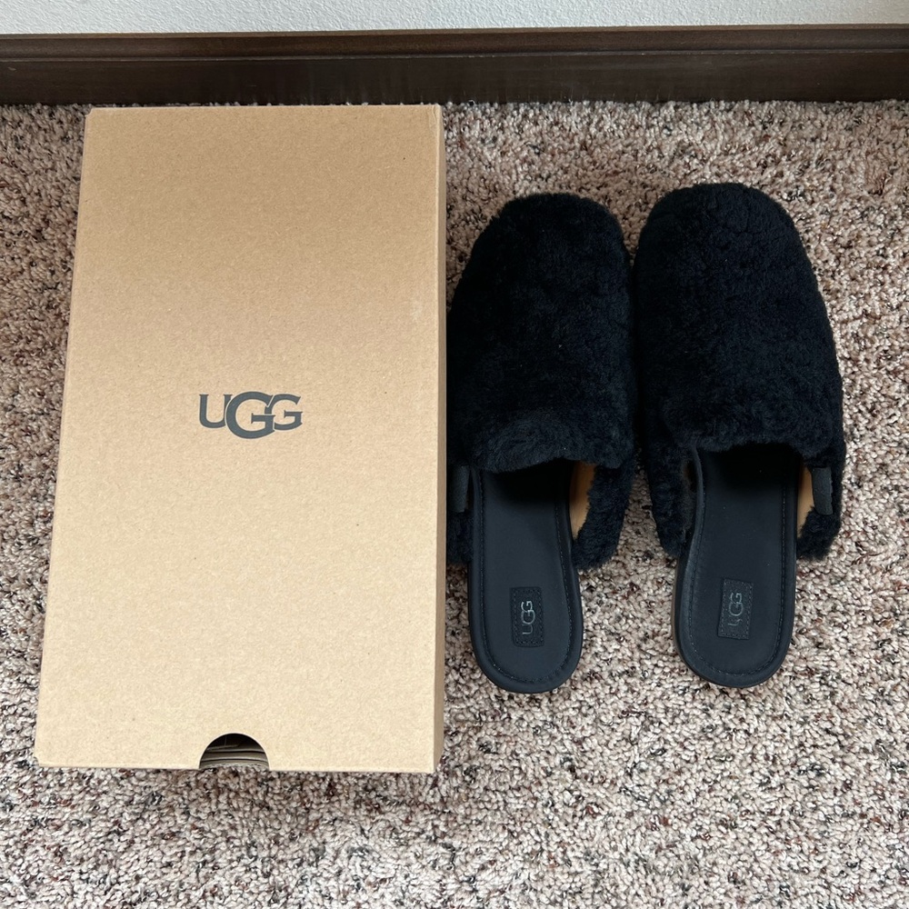 New in Box Ugg Janaya Cozy Mule
